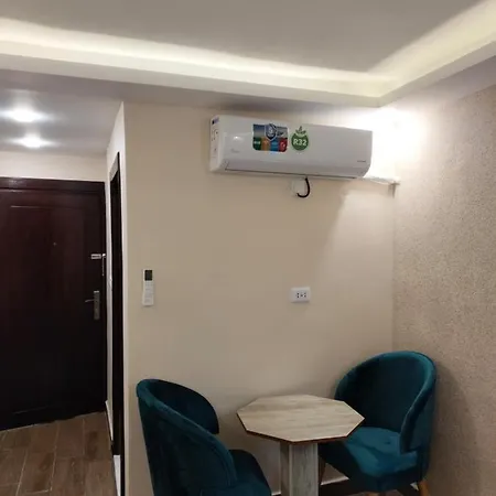 Old Street Apartment Wadi Musa Exterior photo